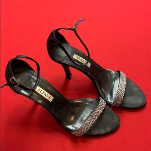 Beautiful ALFANI shoes use